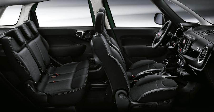 Интерьер Fiat 500L Wagon 2017 года  (фото 12 из 14)